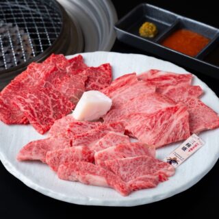 🥩 【A5黒毛和牛食べ放題】 三宮駅徒歩1分の…