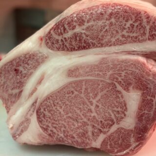 極上の肉を、心ゆくまで。 私たちは高品質なA5ランク…